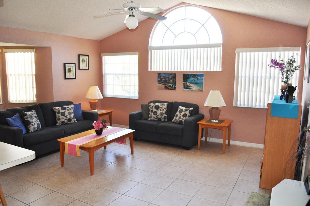 Apartment At Laguna Bay *